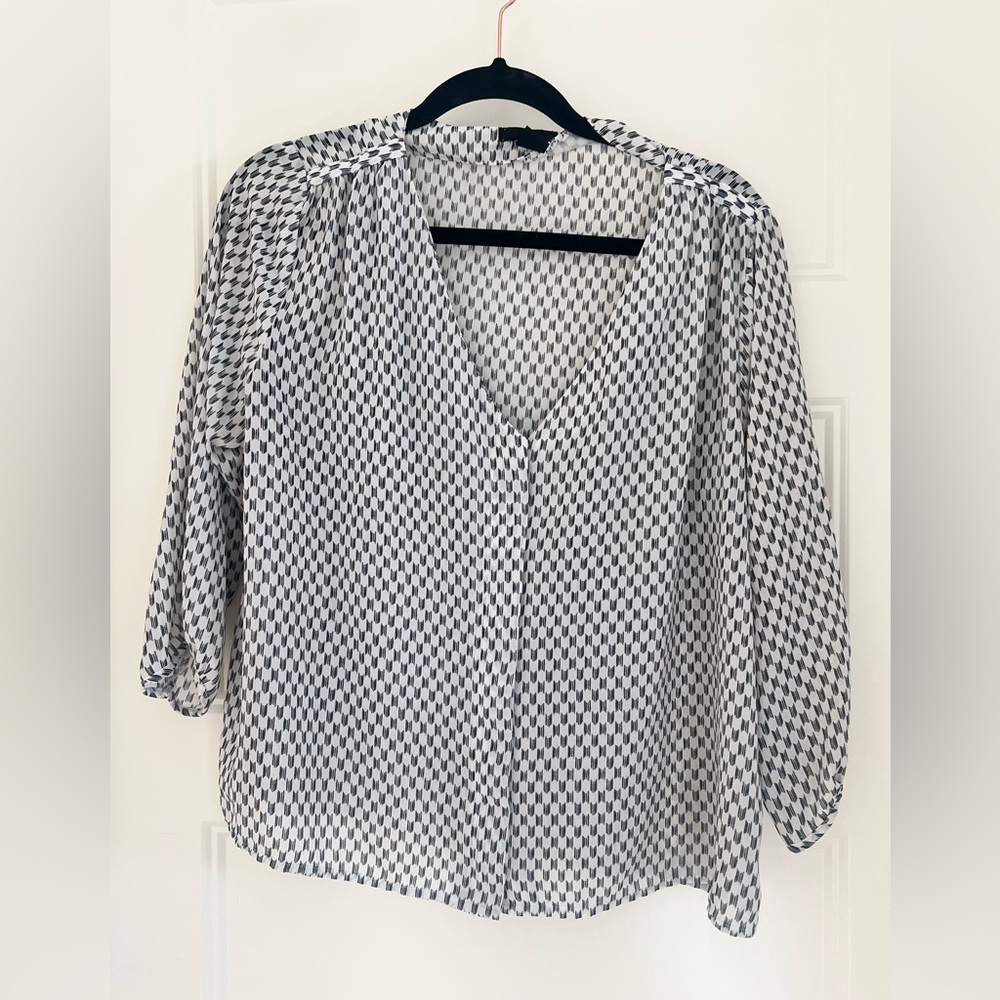 H&M Black and White Patterned Blouse